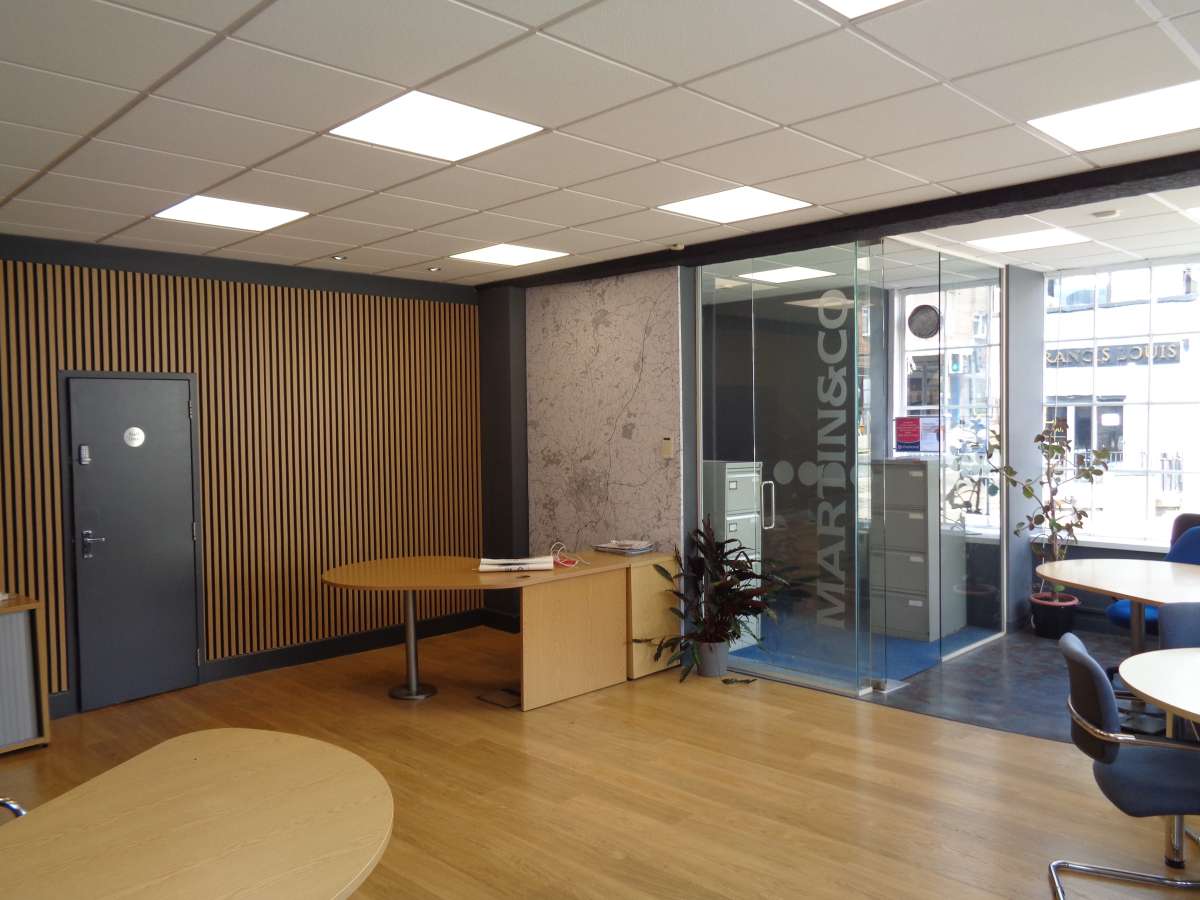 Retail/Shop in Exeter - photo 2