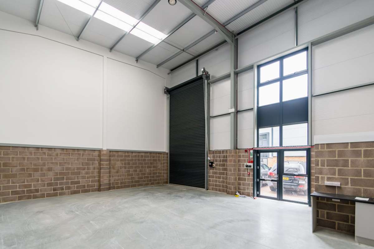 Retail/Shop in Wimborne - photo 2