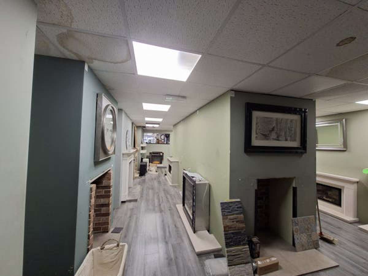 Retail/Shop in Doncaster - photo 3