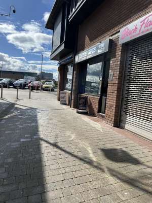 Retail/Shop in Caldicot - photo 2