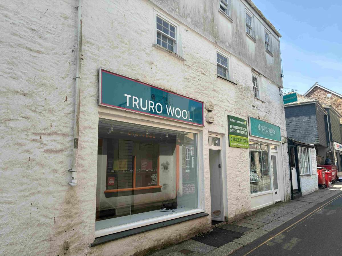 Retail/Shop To Let, Truro