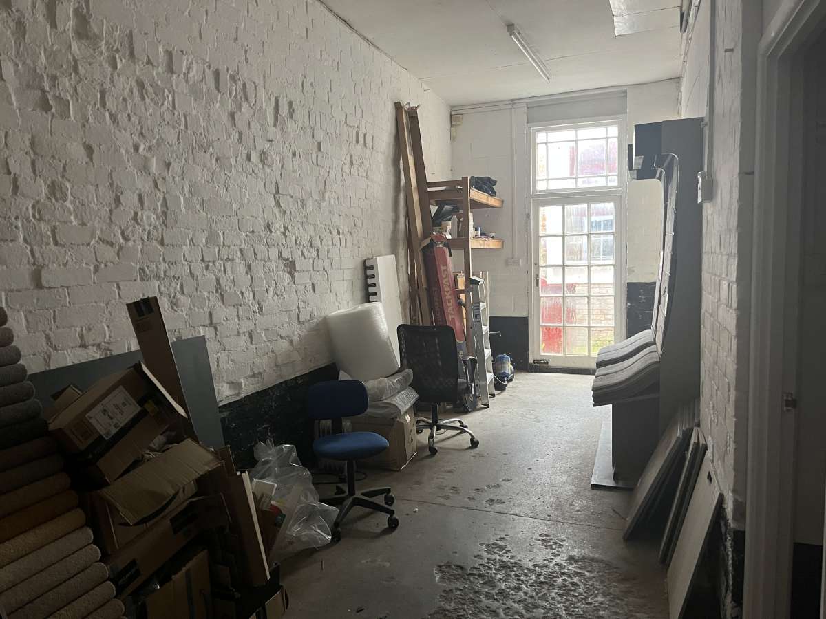 Retail/Shop in Ottery St. Mary - photo 3