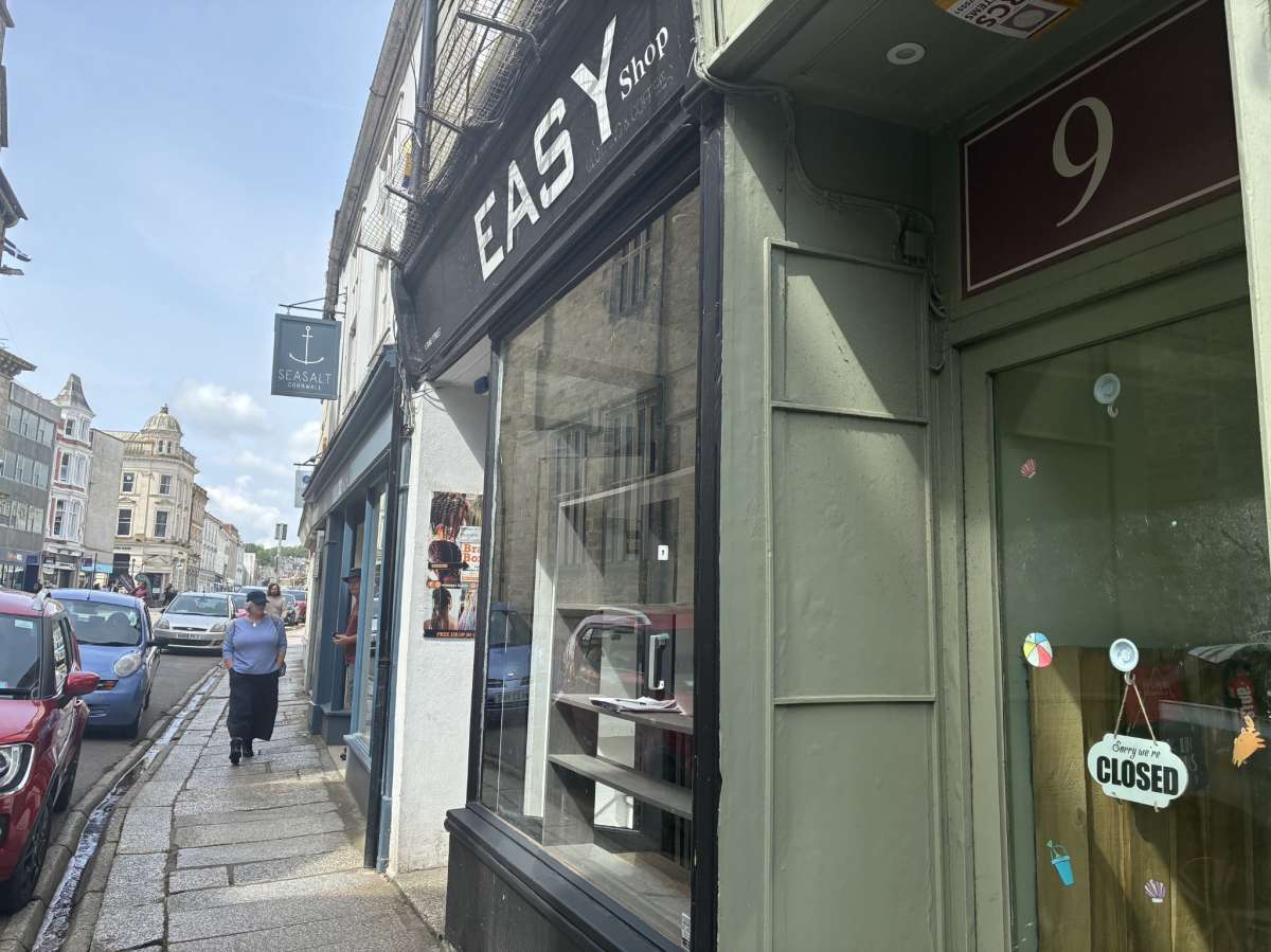Retail/Shop To Let, Truro