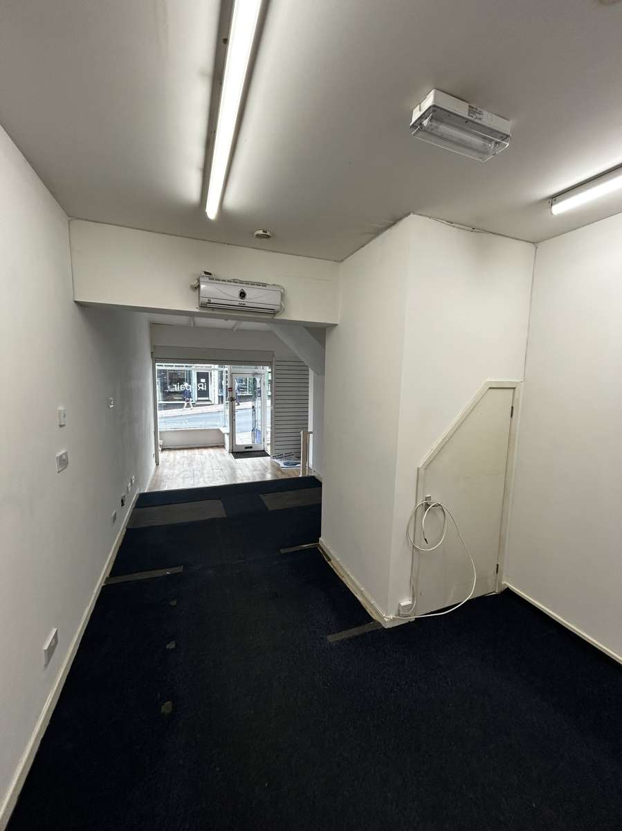 Retail/Shop in Exeter - photo 3
