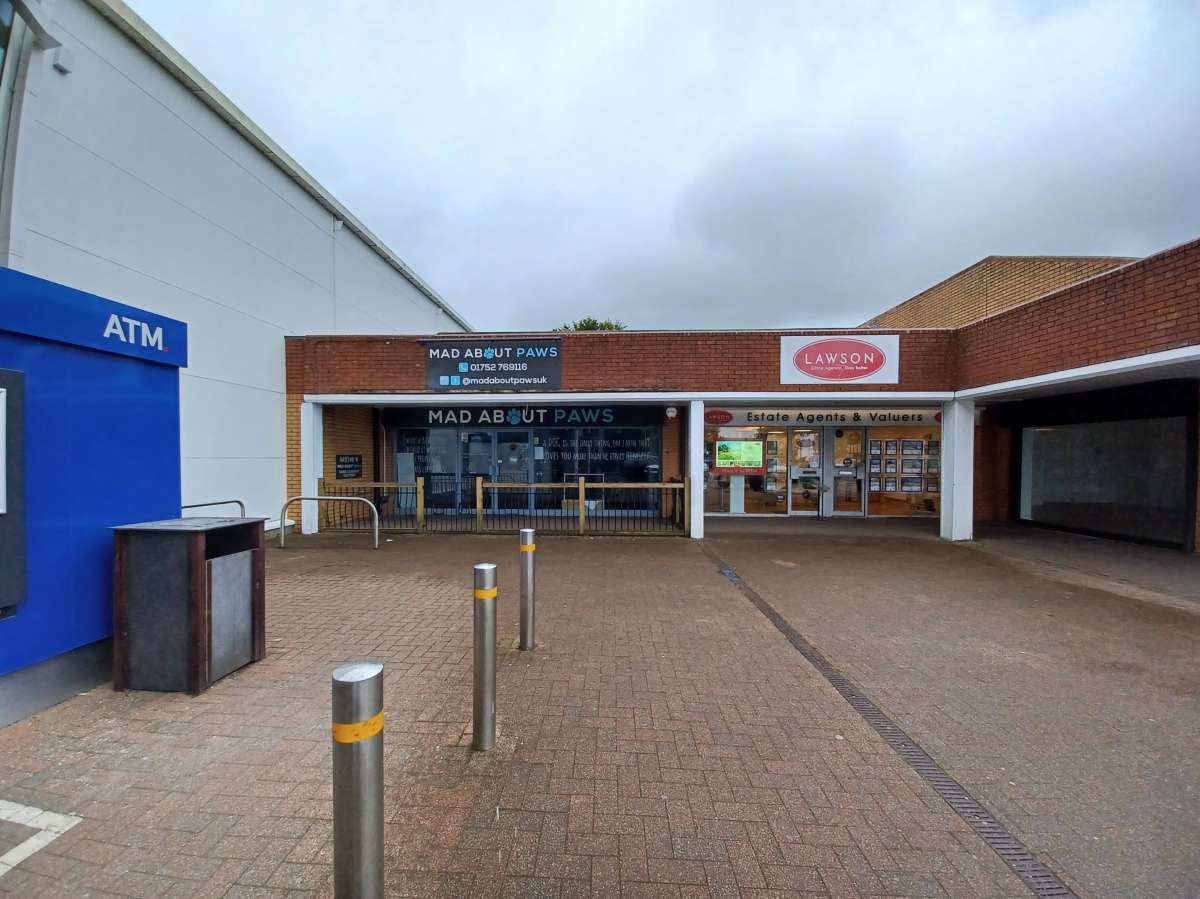 Retail/Shop in Plymouth - photo 4