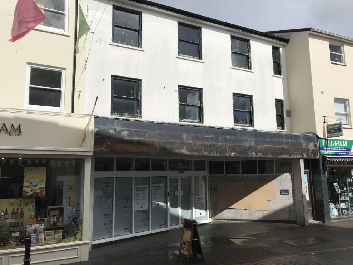 Retail in Falmouth