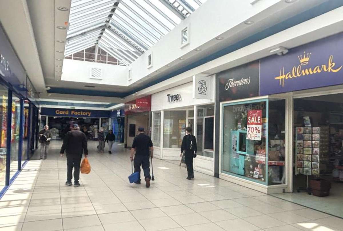 Retail/Shop in Trowbridge - photo 2