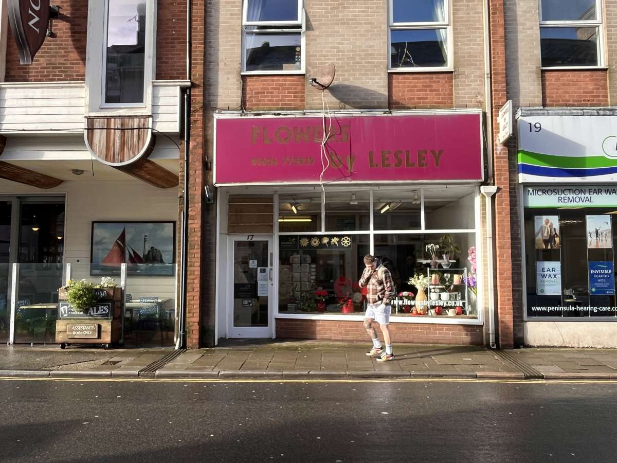 Retail/Shop in Teignmouth - photo 3