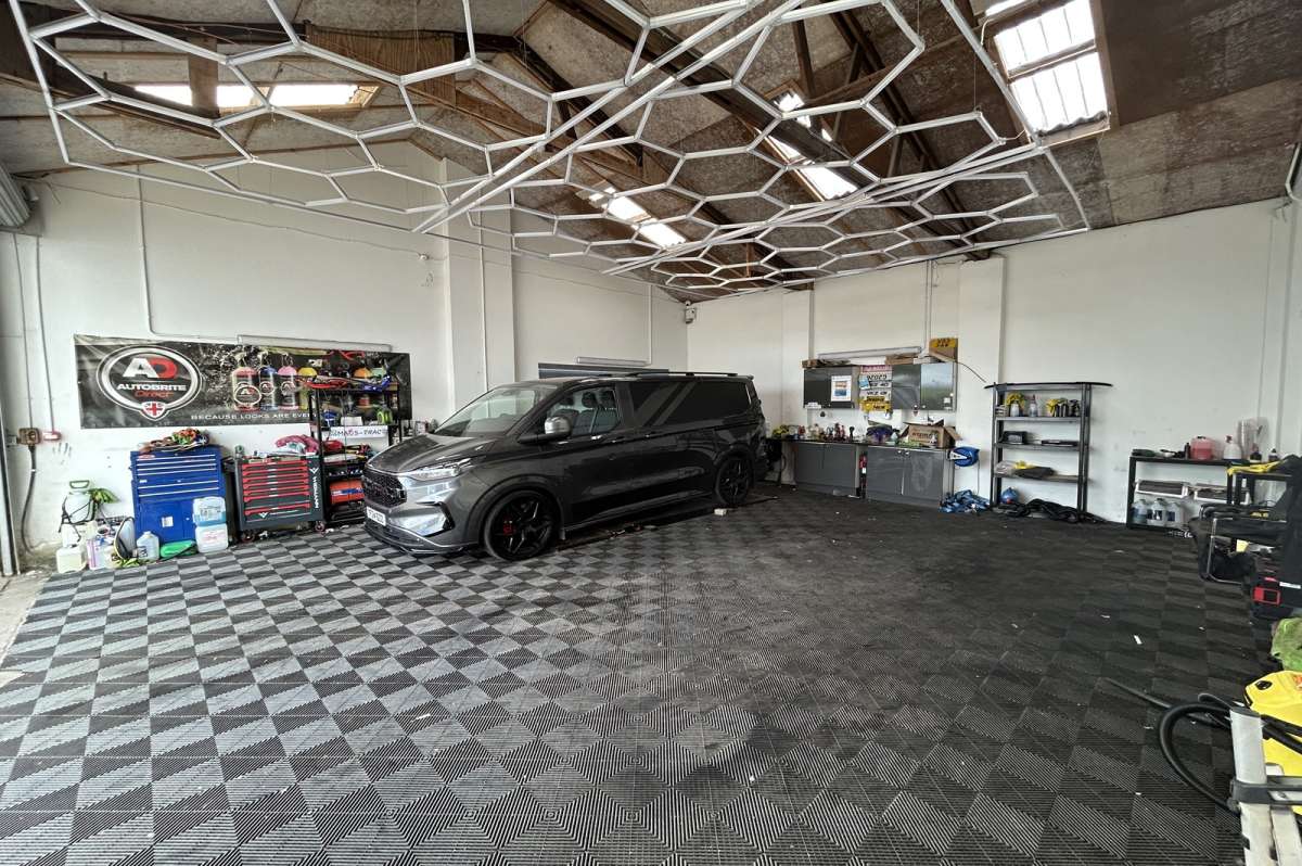 Retail/Shop in Newtownabbey - photo 3