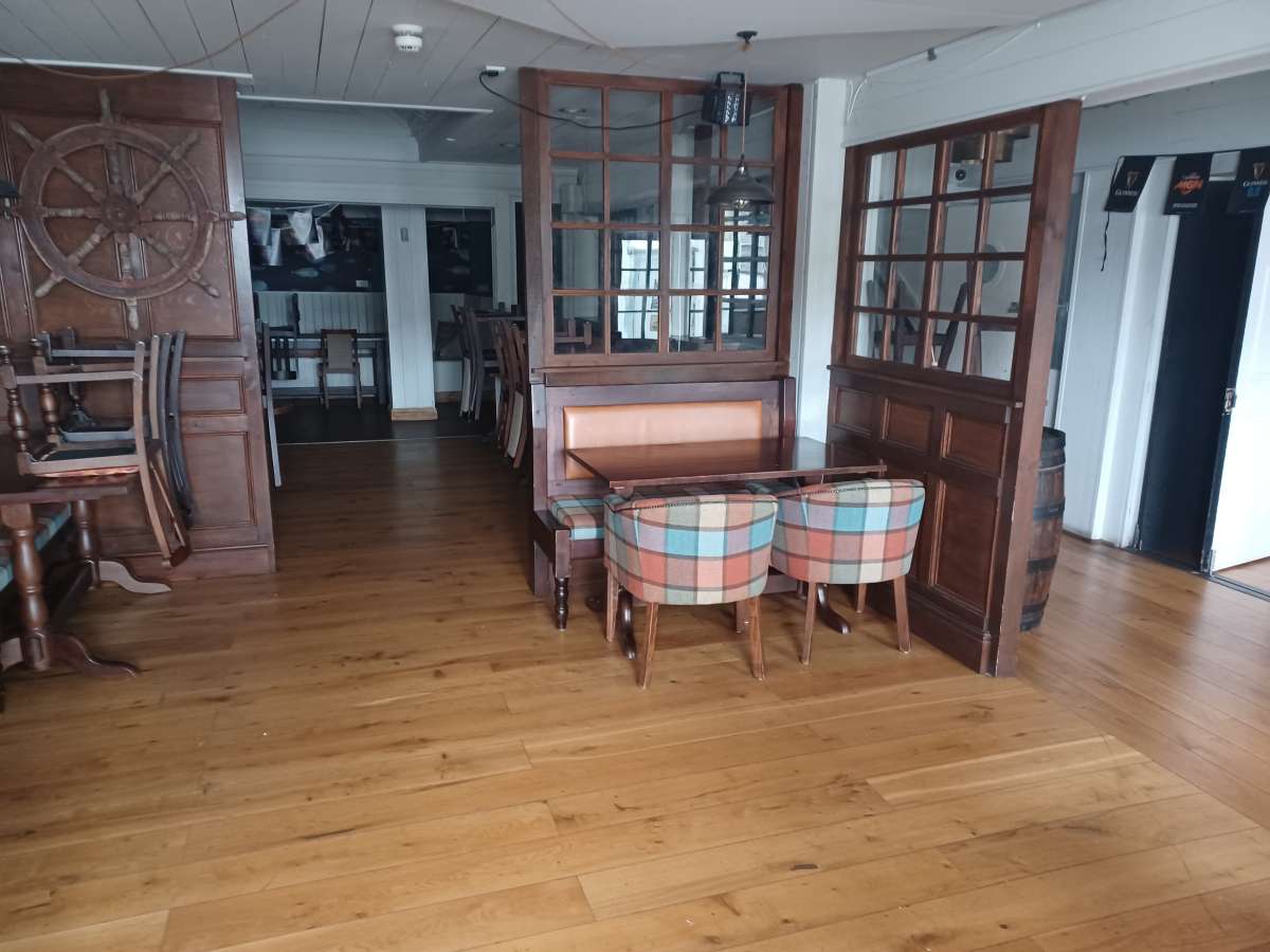 Retail/Shop in Falmouth - photo 3