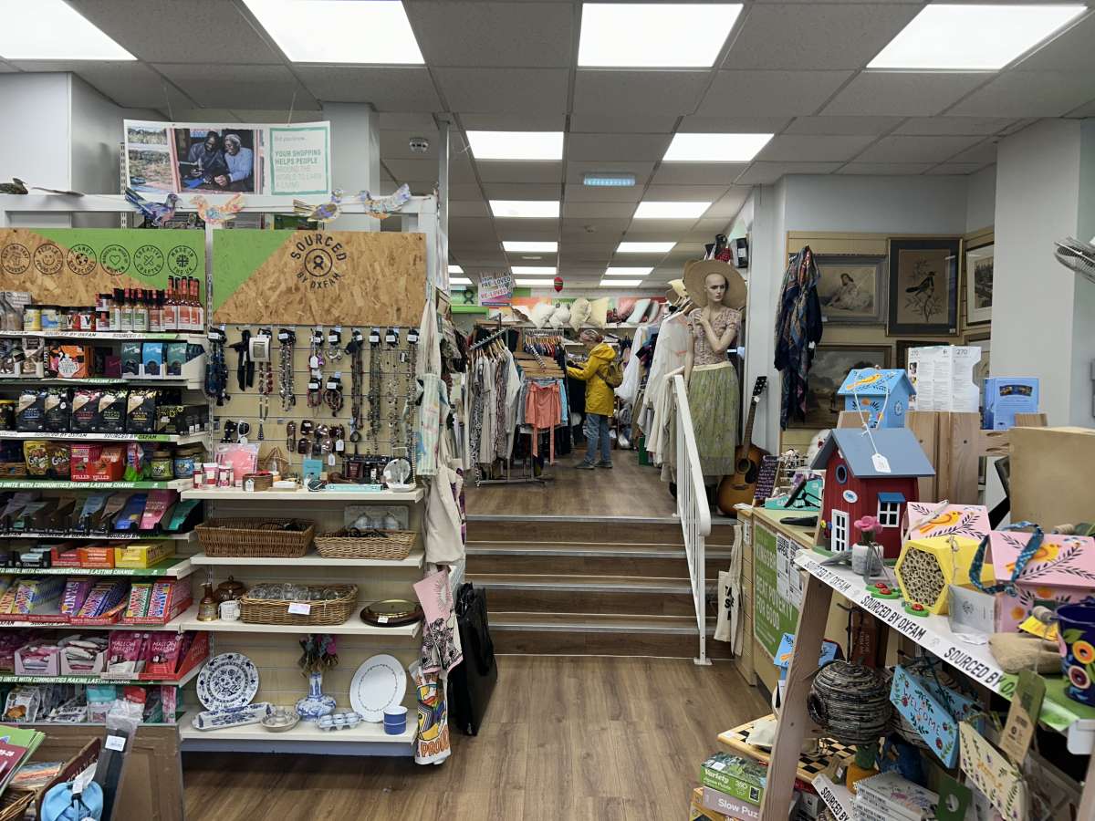 Retail/Shop in Kingsbridge - photo 4