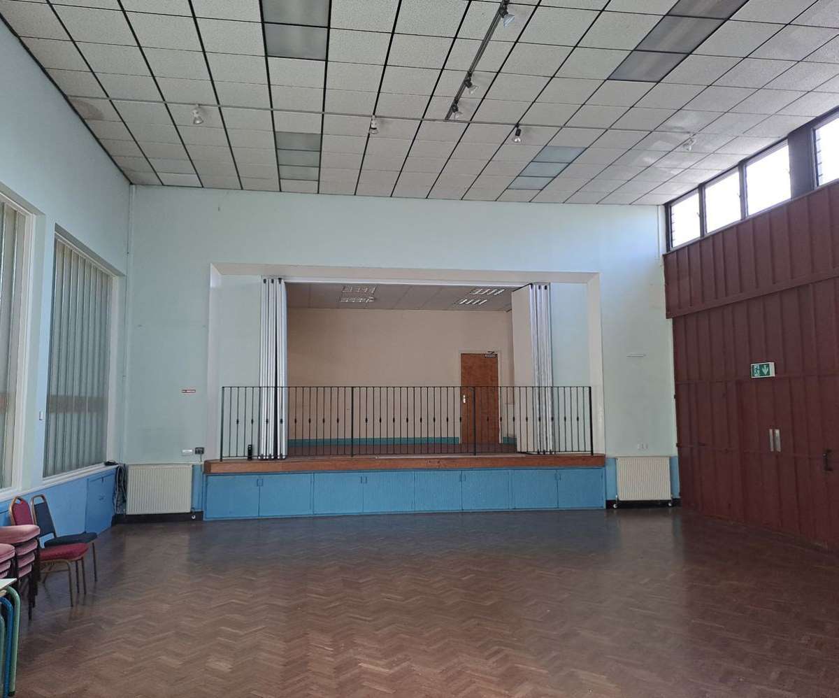 Retail/Shop in Sale - photo 3