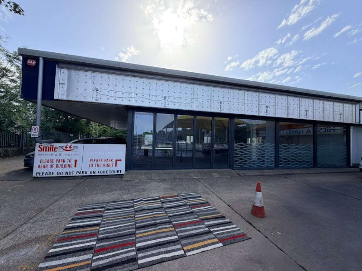 Retail/Shop To Let, Portsmouth