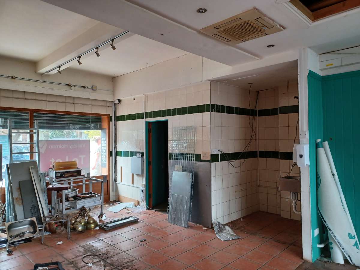 Retail/Shop in Exeter - photo 3