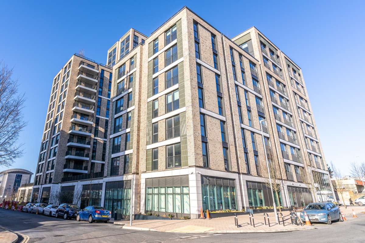 Retail/Shop To Let, Hove