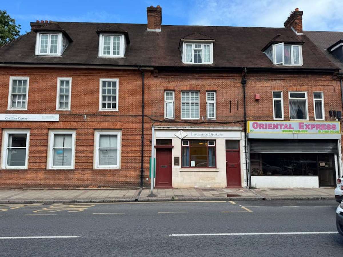 Retail/Shop For Sale, Weybridge