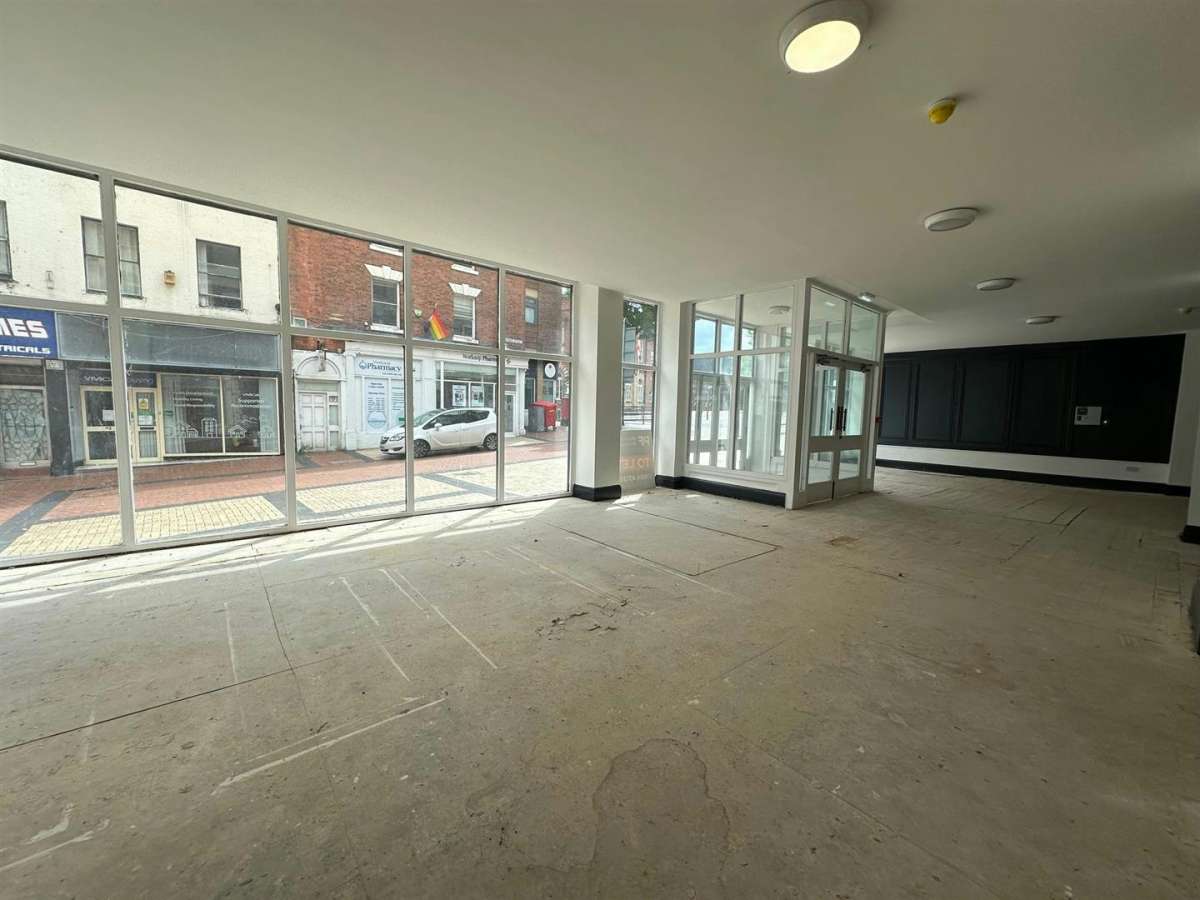 Retail/Shop in Worksop - photo 2