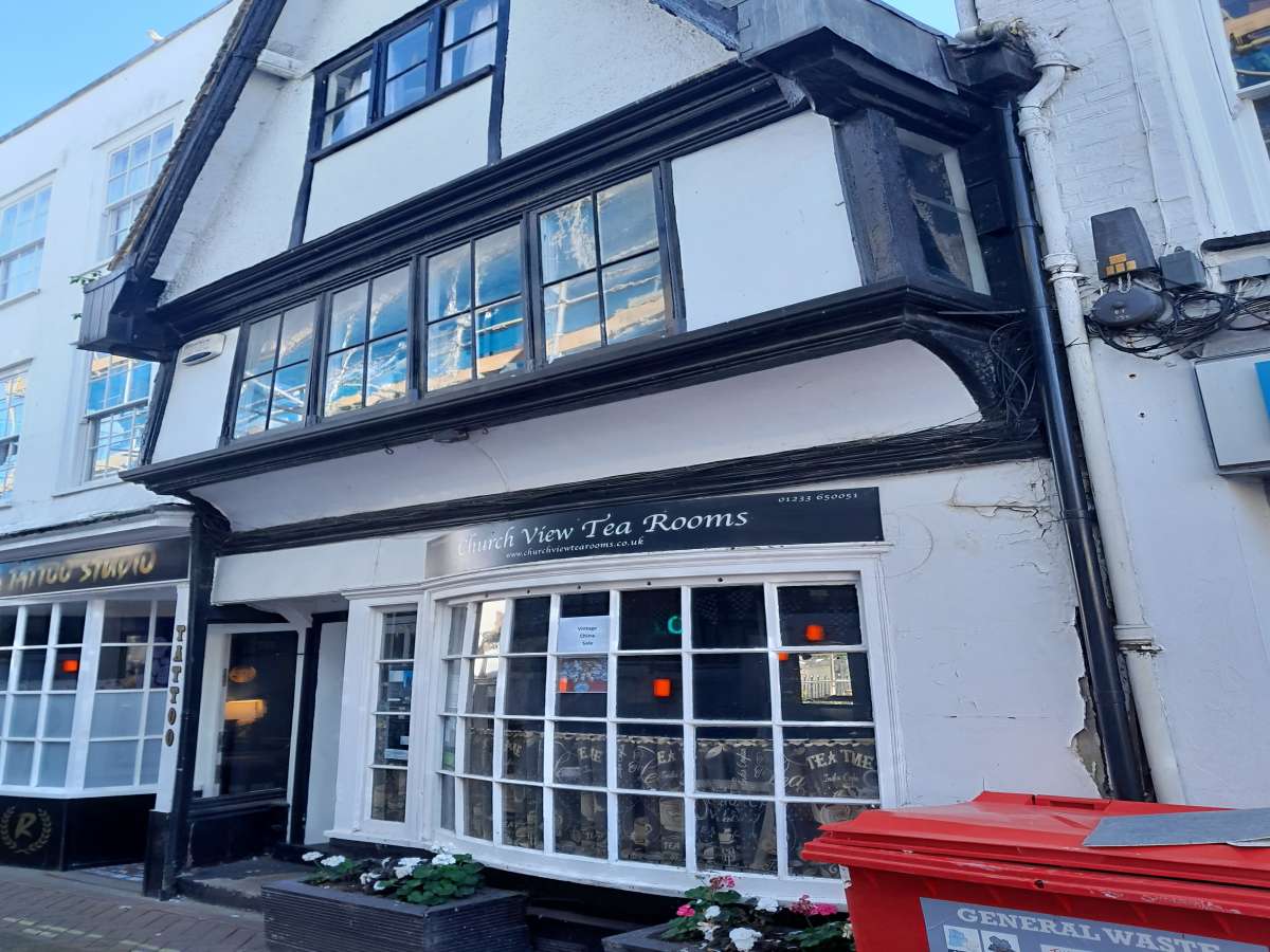 Retail/Shop To Let, Ashford