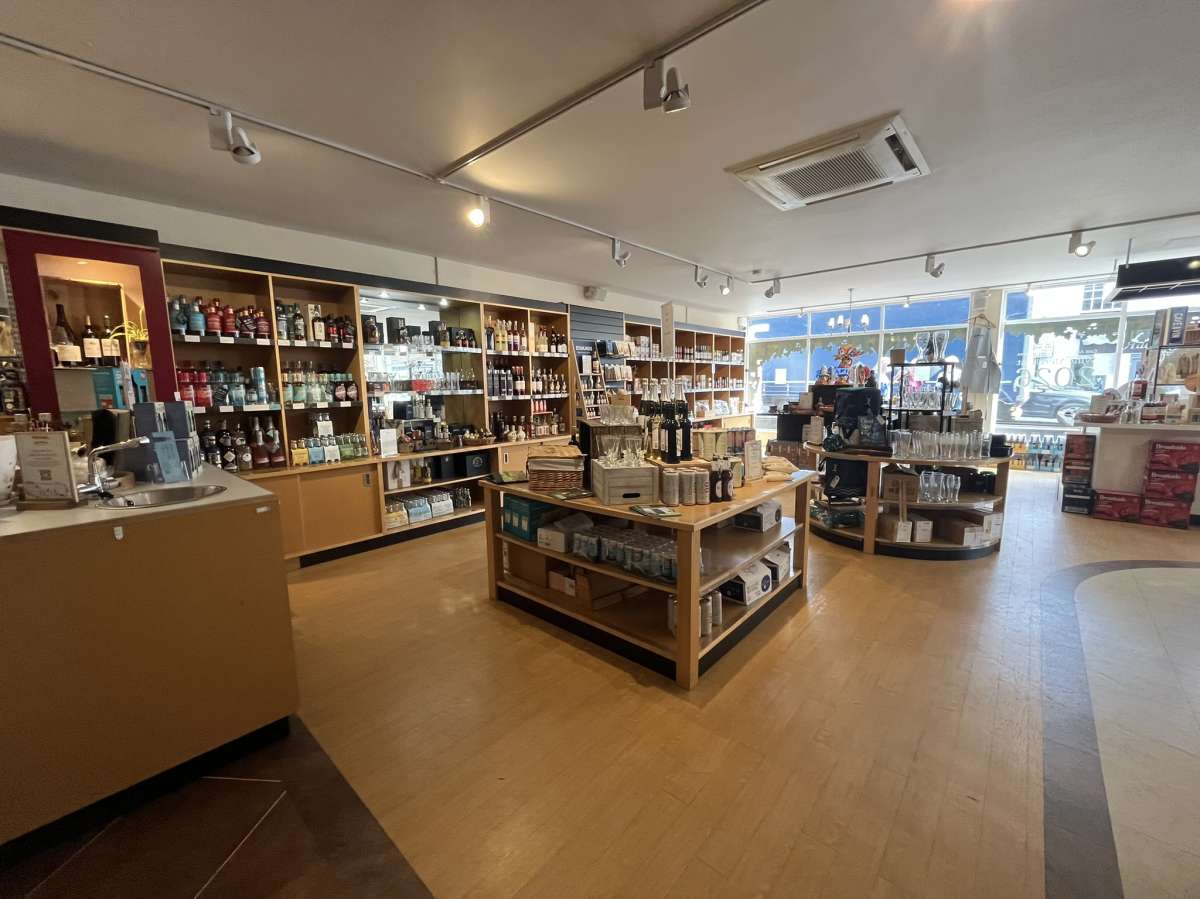 Retail/Shop in Hadleigh - photo 3