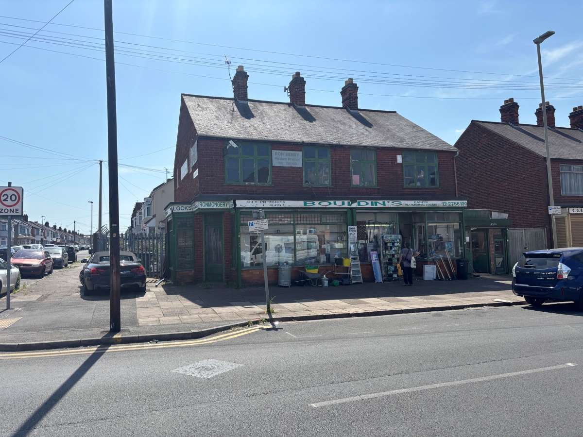 Retail/Shop For Sale, Leicester, Leicestershire
