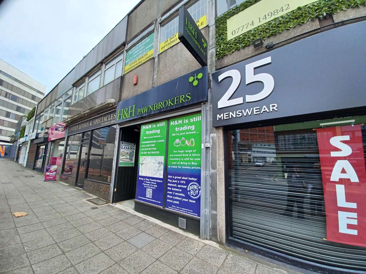 Retail/Shop in Plymouth - photo 4