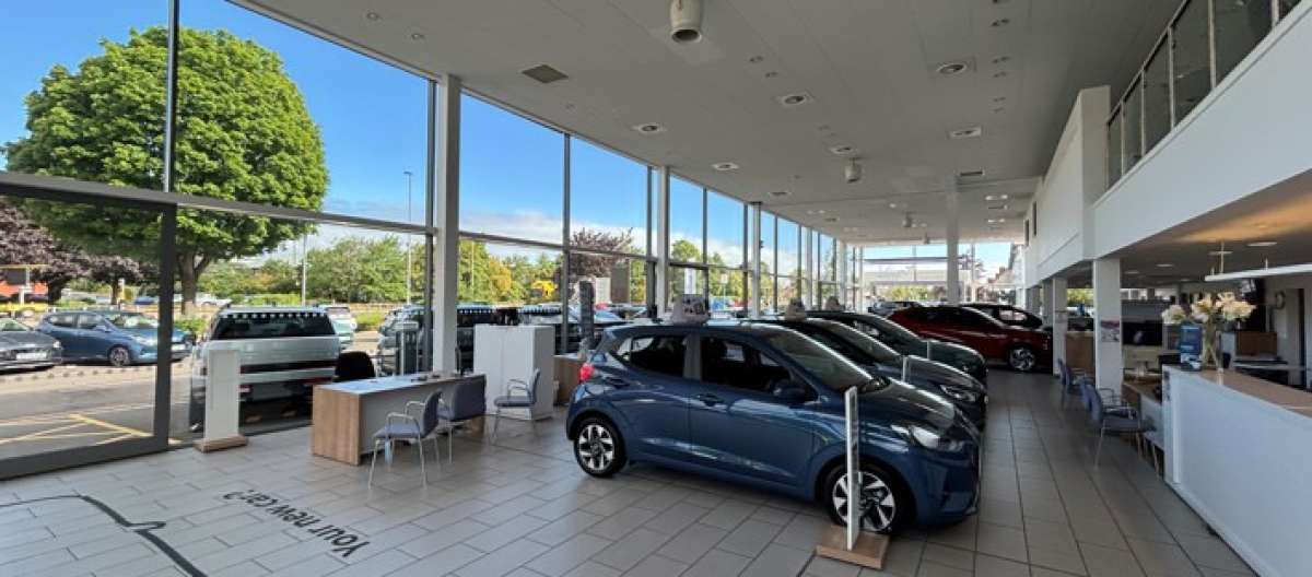 Retail/Shop in Burton On Trent - photo 4