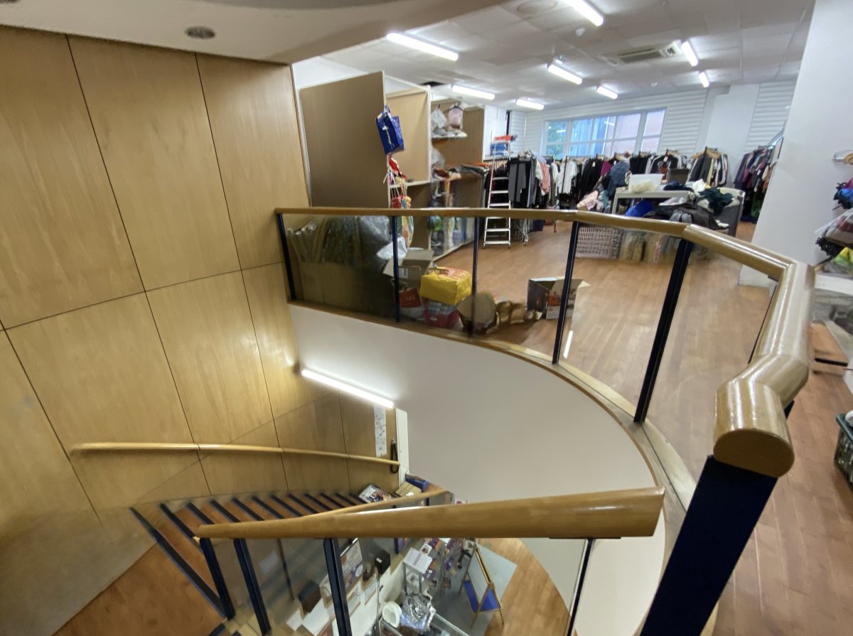Retail/Shop in Doncaster - photo 2
