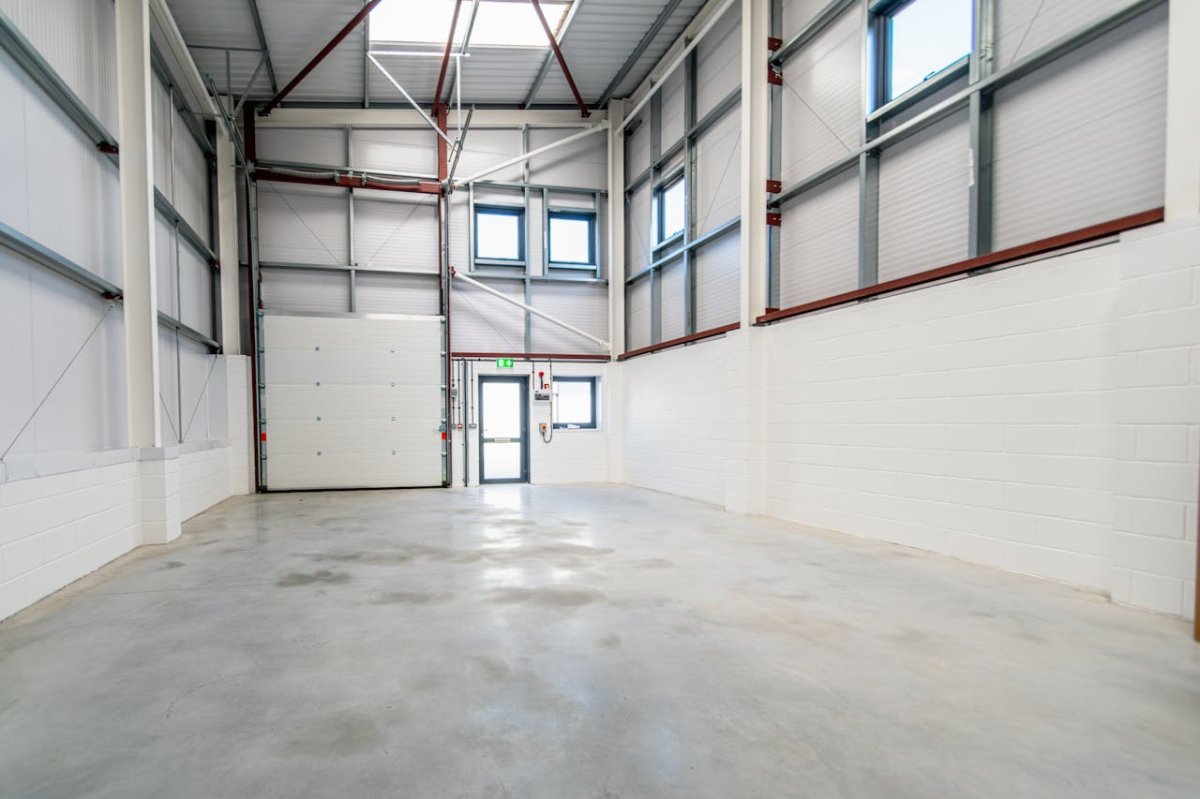 Retail/Shop in Poole - photo 3