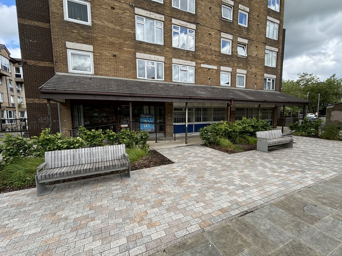 Retail in Elland