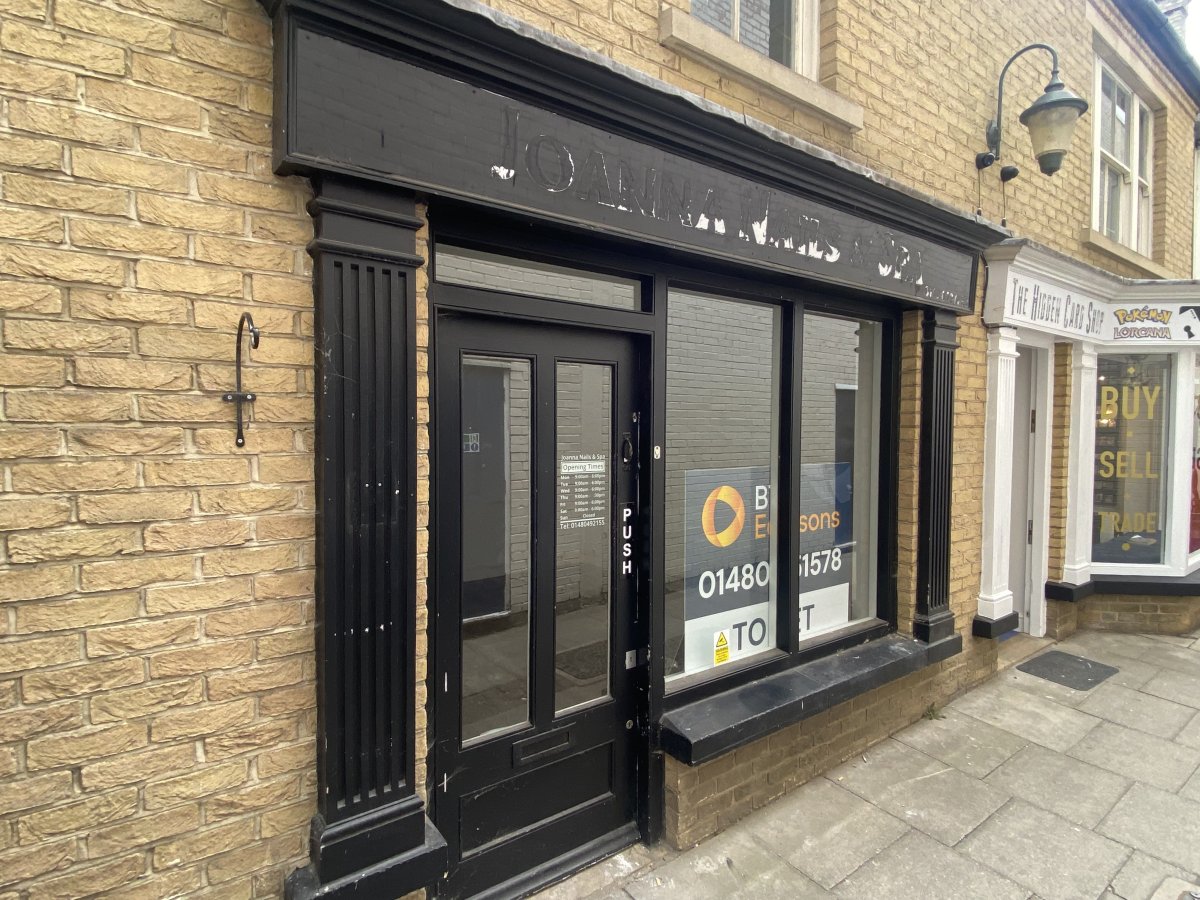 Retail/Shop in St. Ives - photo 4