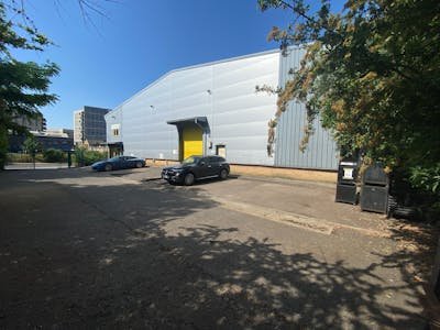 Retail in Woolwich