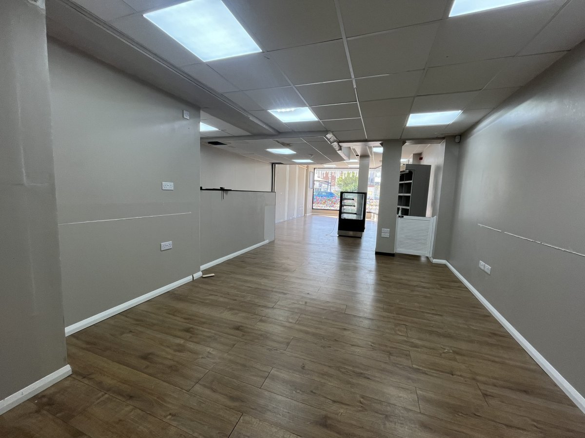 Retail/Shop in Felixstowe - photo 2