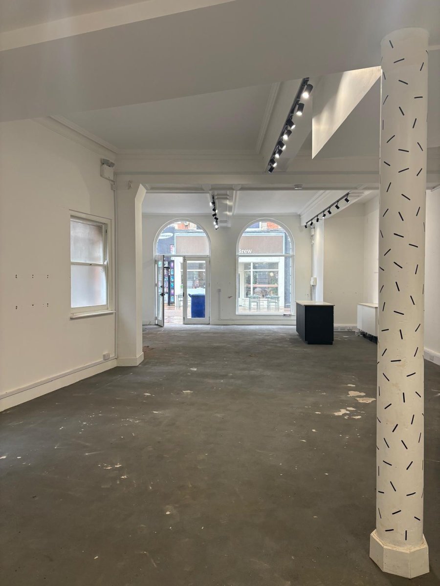 Retail/Shop in Banbury - photo 3