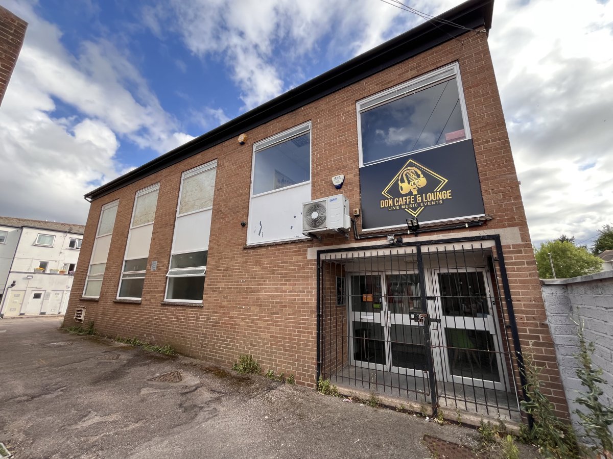 Retail/Shop To Let, Exeter, Devon