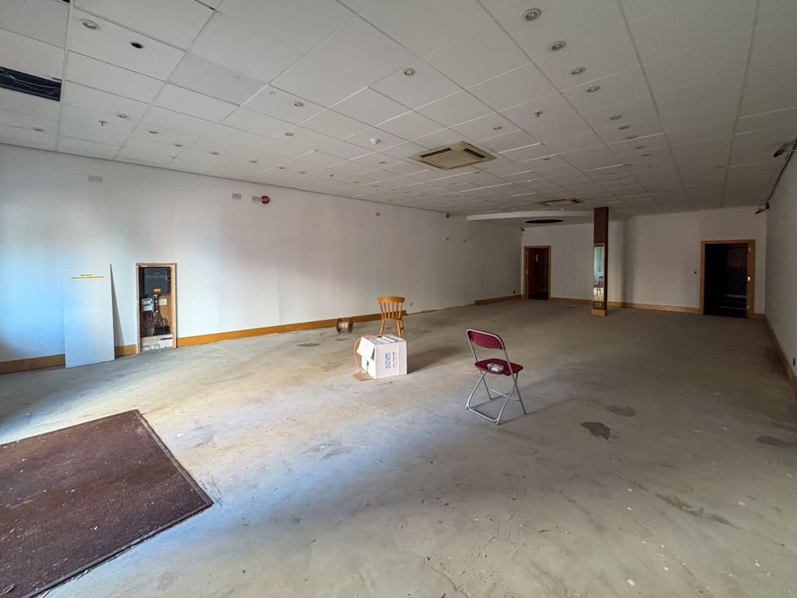 Retail/Shop in Bournemouth - photo 3