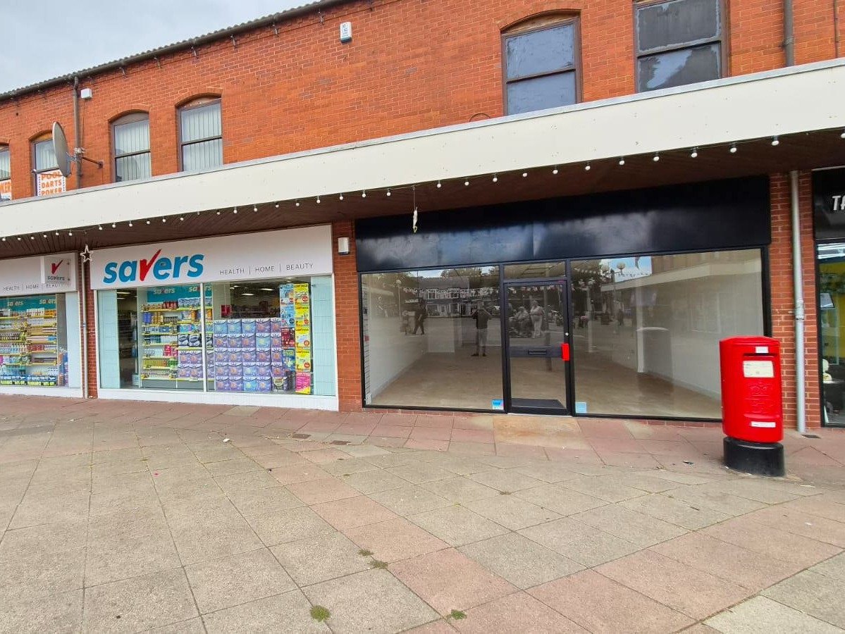 Retail in Brierley Hill