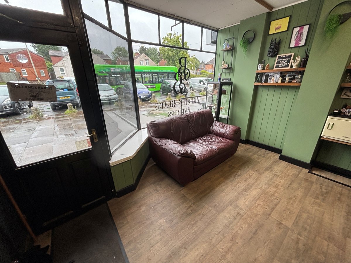 Retail/Shop in Leicester - photo 2