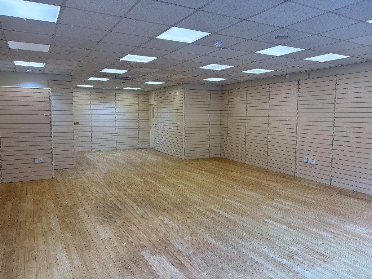 Retail/Shop in Perth - photo 4