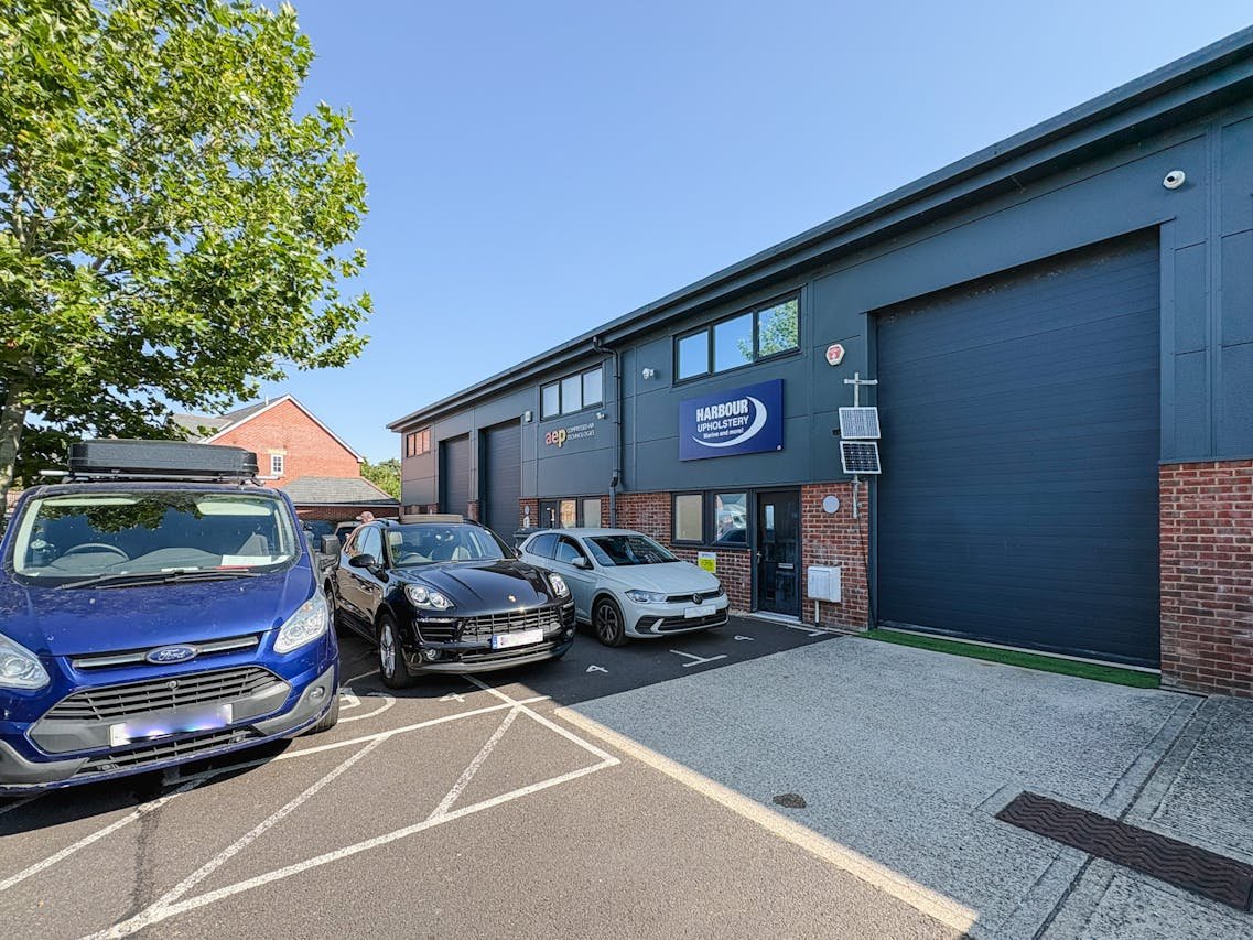 Retail/Shop For Sale, Ringwood, Hampshire