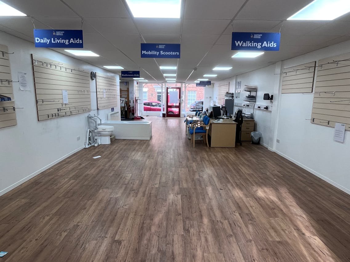 Retail/Shop in Romsey - photo 2