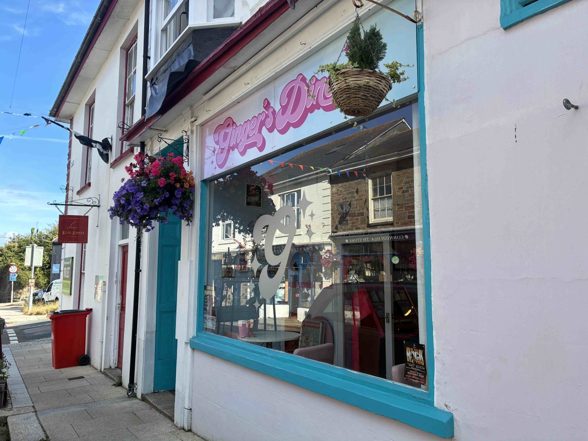 Retail/Shop To Let, Redruth, Cornwall