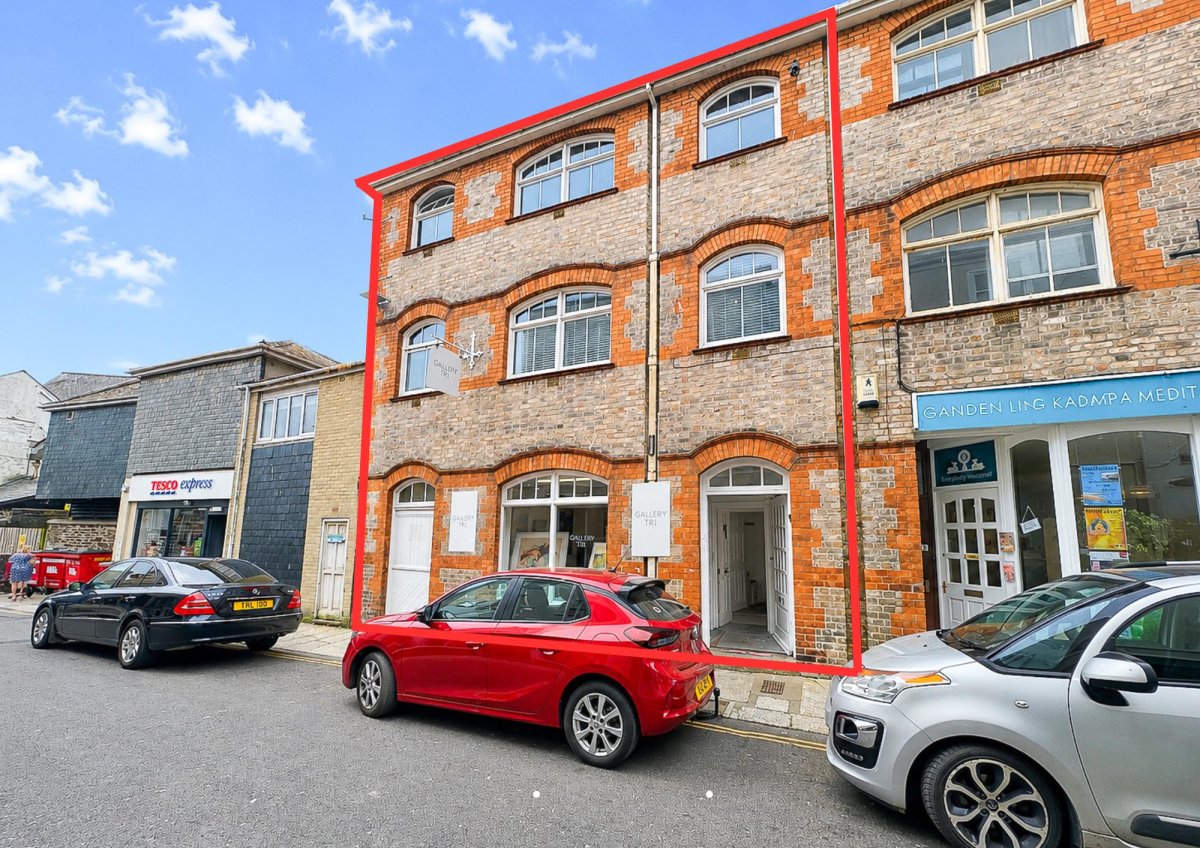 Retail/Shop For Sale, Truro, Cornwall