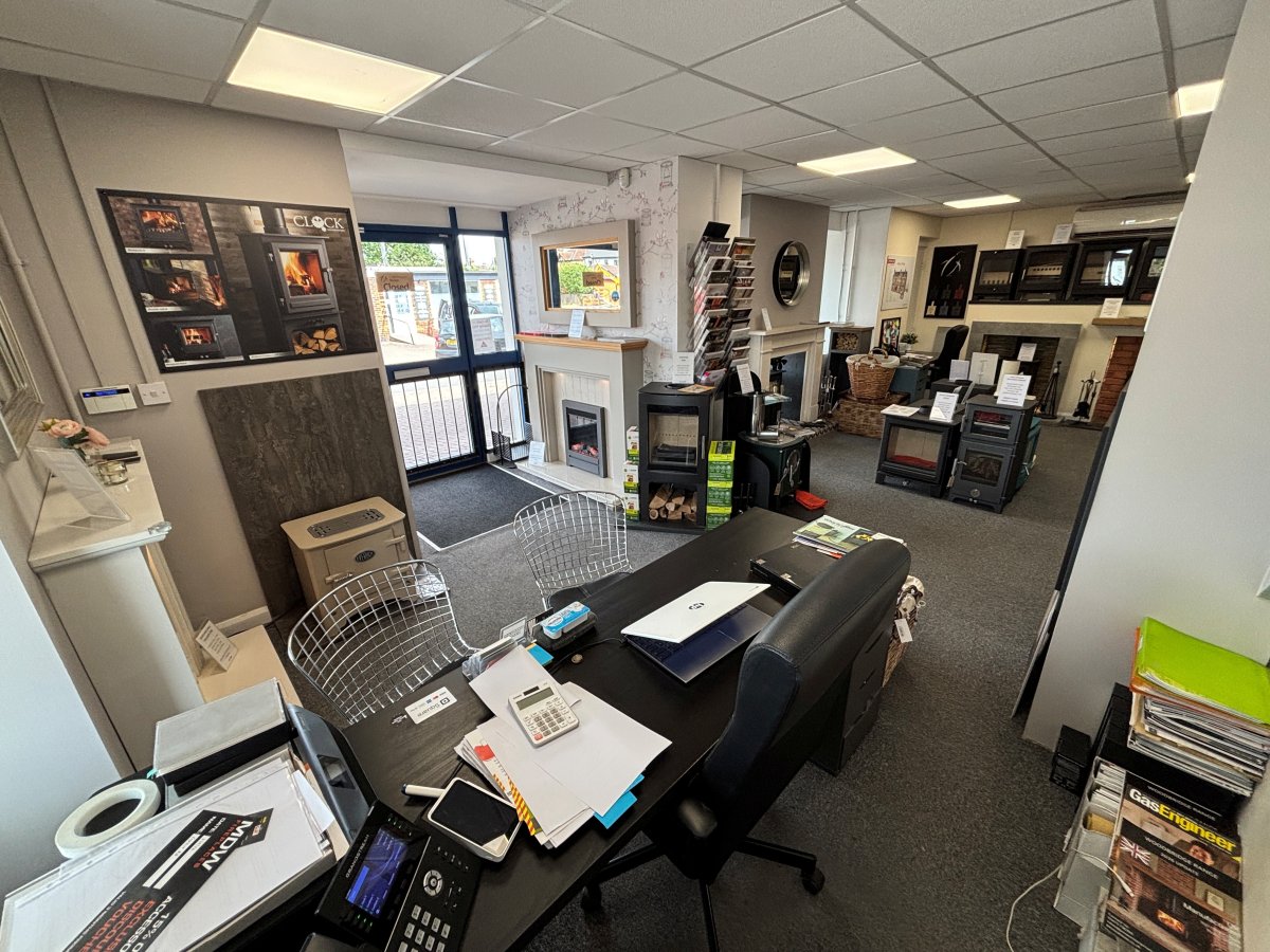 Retail/Shop in Leicester - photo 2