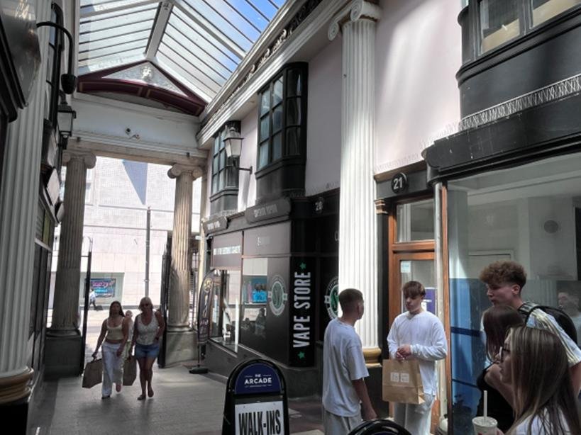 Retail/Shop in Bristol - photo 3