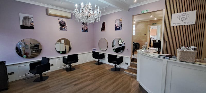 Retail/Shop in Deepcut - photo 2