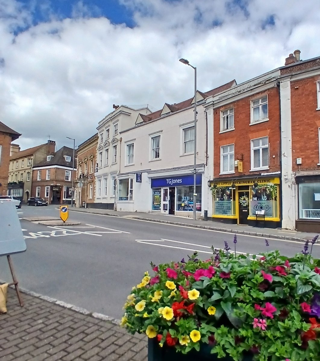 Retail in Buckingham