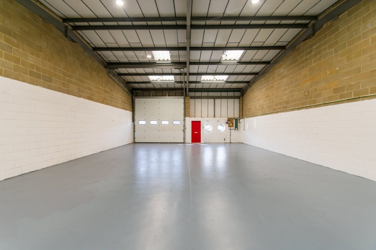 Retail/Shop in Poole - photo 2