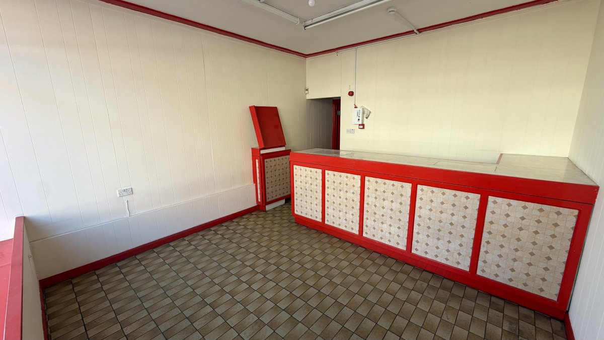 Retail/Shop in Leamington Spa - photo 2