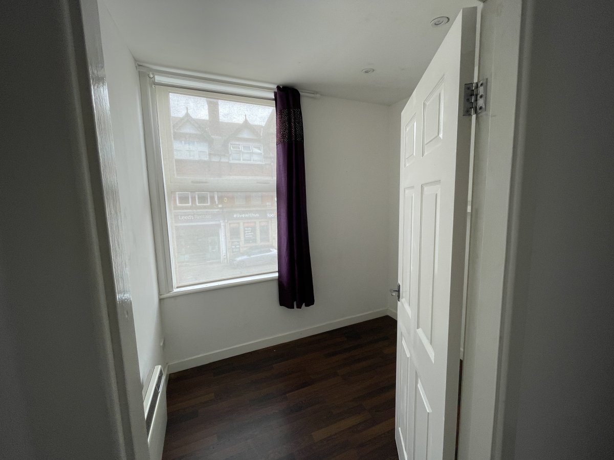 Retail/Shop in Leeds - photo 3