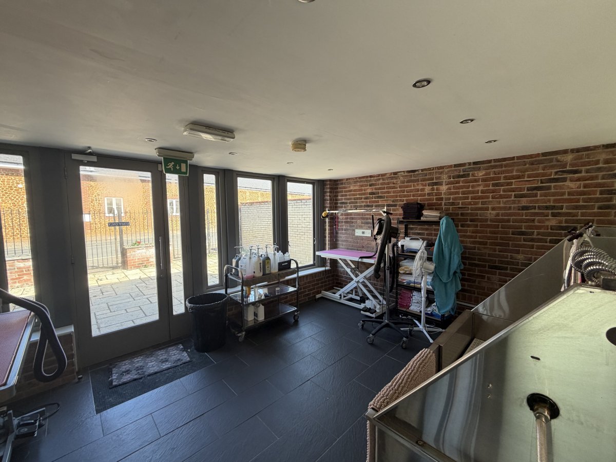 Retail/Shop in Hunstanton - photo 4